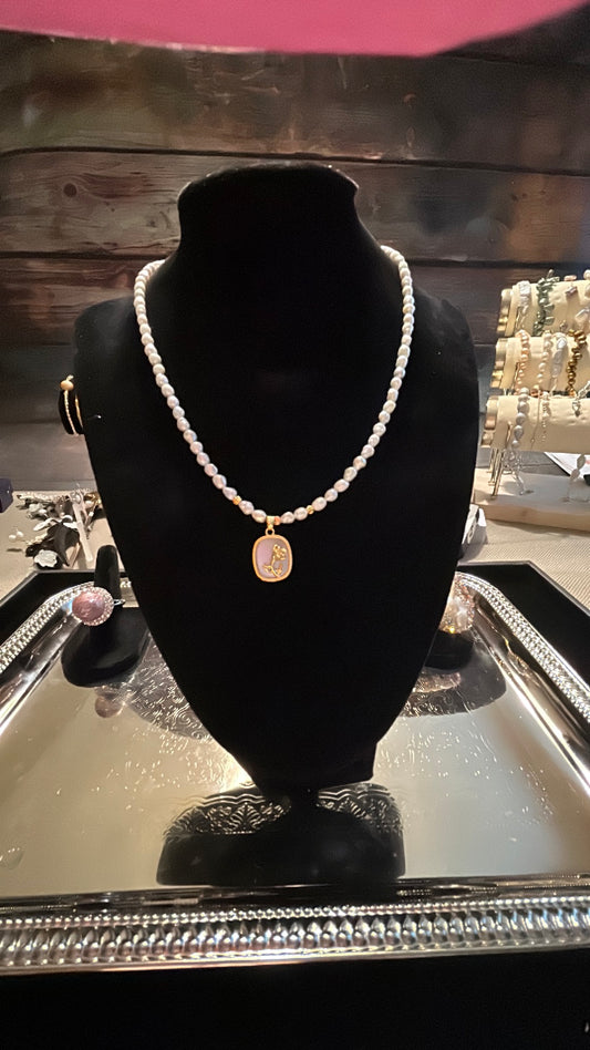 Freshwater pearls with a baroque pendant necklace