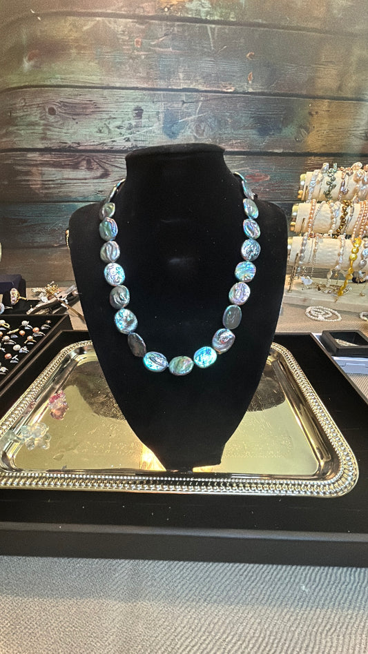 Round rainbow baroque necklace